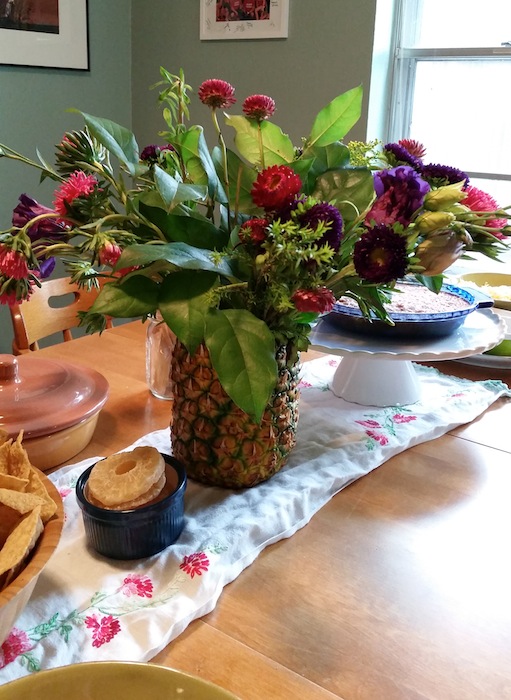 Pineapple Party Flowers