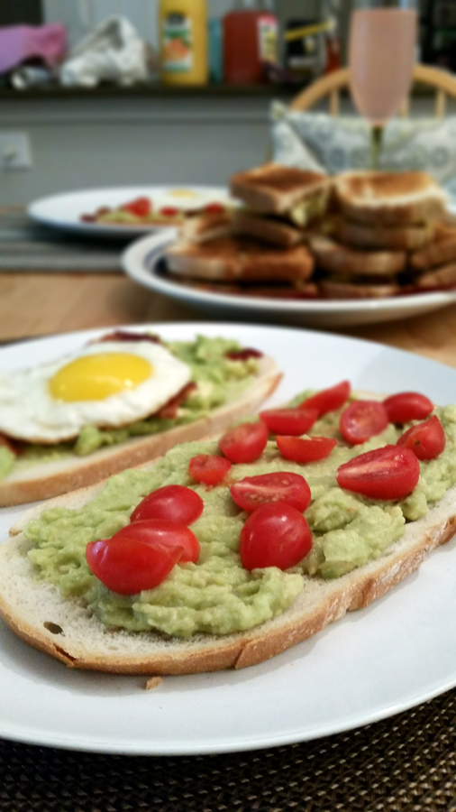 Avocado Toast with Cherry Tomatoes