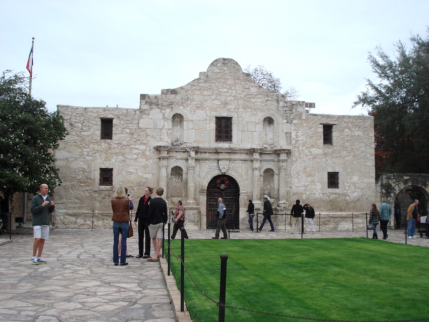 San Antonio The Alamo Fearless Captivations