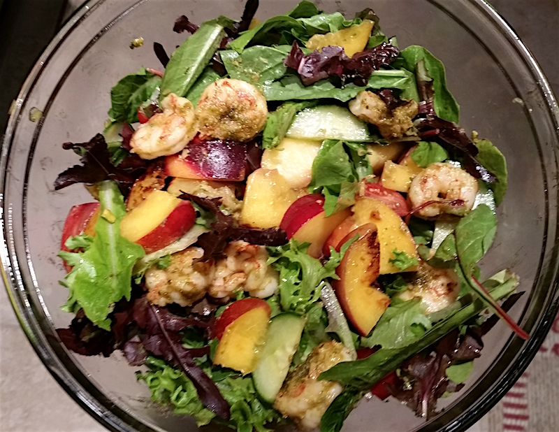 Whole30 Pesto Shrimp Grilled Peach Salad