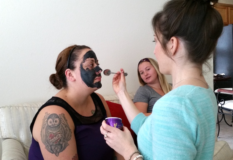 charcoal-mask-makeup-party