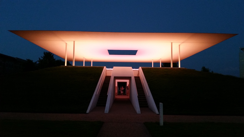 turrell-twilight-skyspace-houston-texas