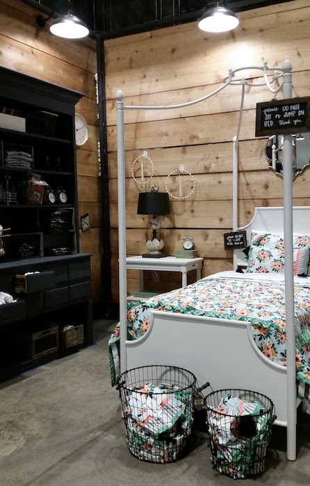 magnolia-market-waco-tx-bedroom