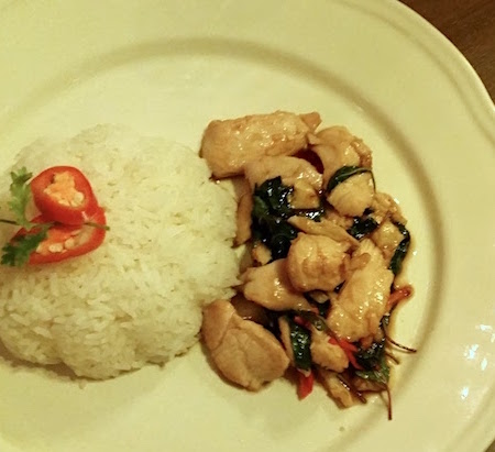 stir-fry-chicken-thailand