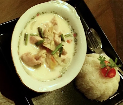 tom-kha-gai-thailand