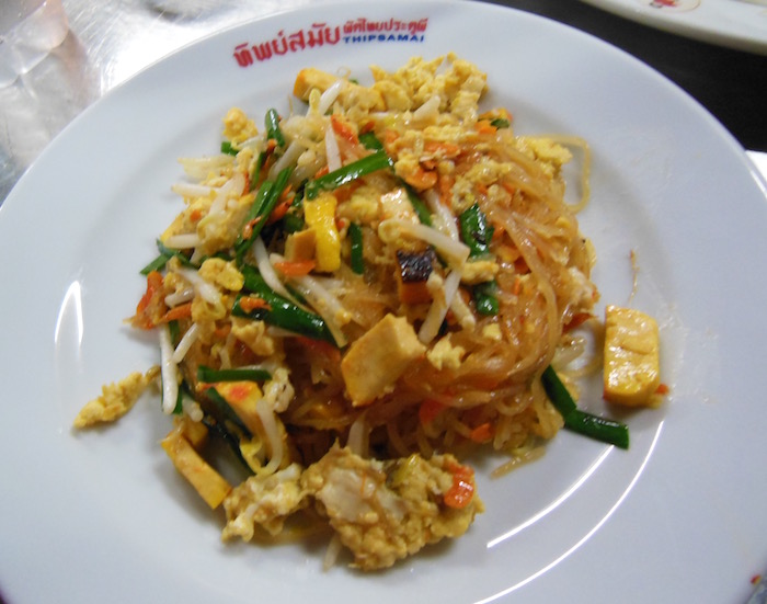 traditional-pad-thai-thailand