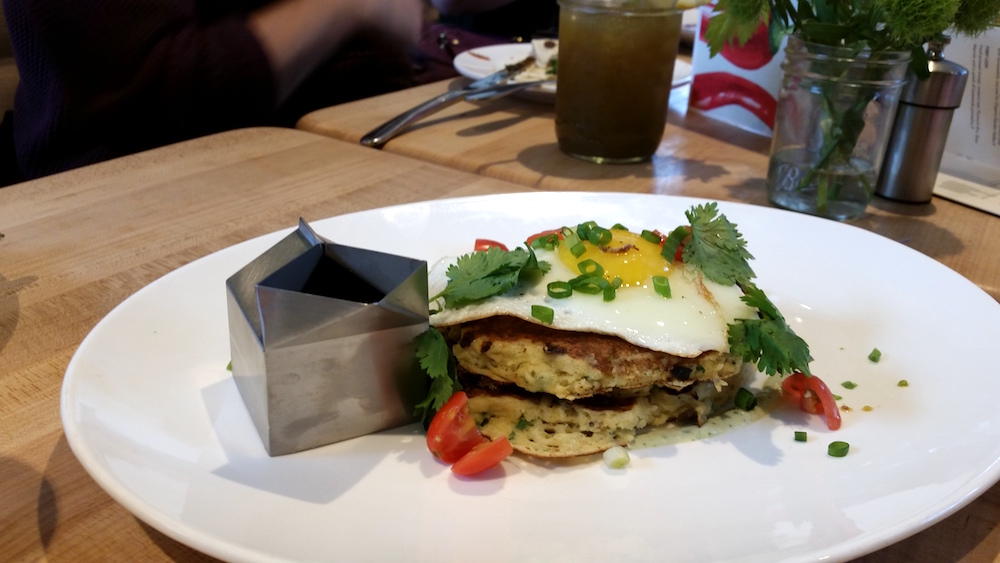 vinaigrette-brunch-savory-pancakes