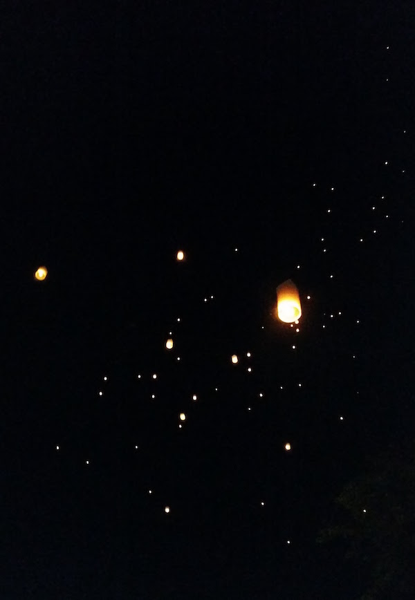 yee-peng-lantern-festival-chiang-mai